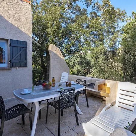 Holiday home Les Hameaux De La Rondinara-2 By Interhome